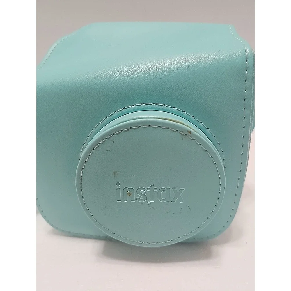 Fujifilm Instax Mini 7S Instant Camera Case Has Some Wear